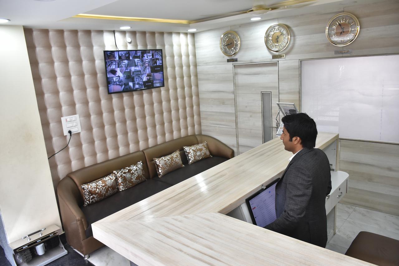 Hotel Daftari Palace Kishanganj Ngoại thất bức ảnh