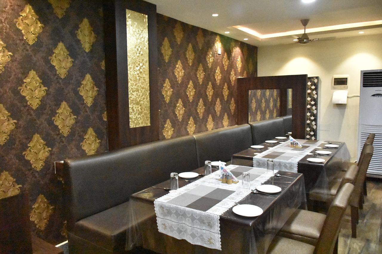 Hotel Daftari Palace Kishanganj Ngoại thất bức ảnh