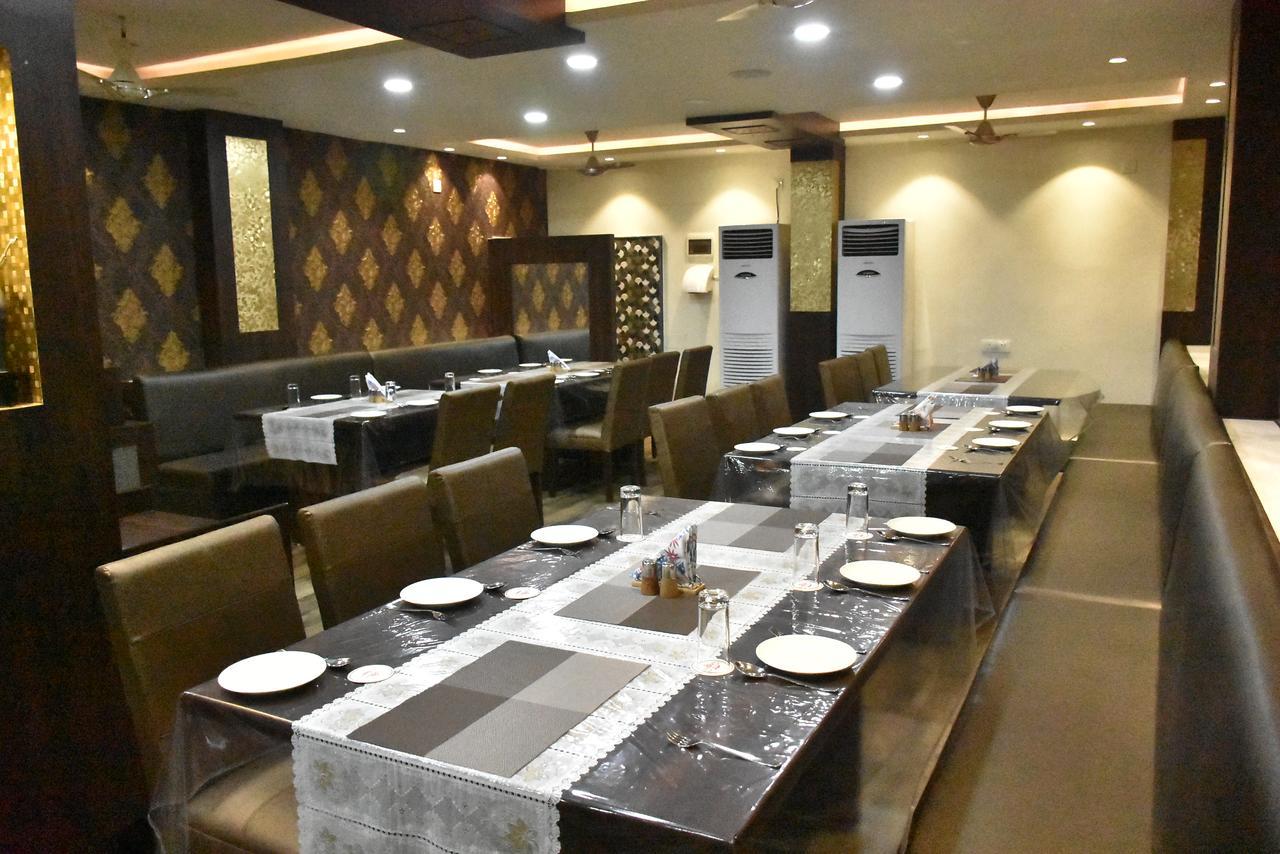 Hotel Daftari Palace Kishanganj Ngoại thất bức ảnh