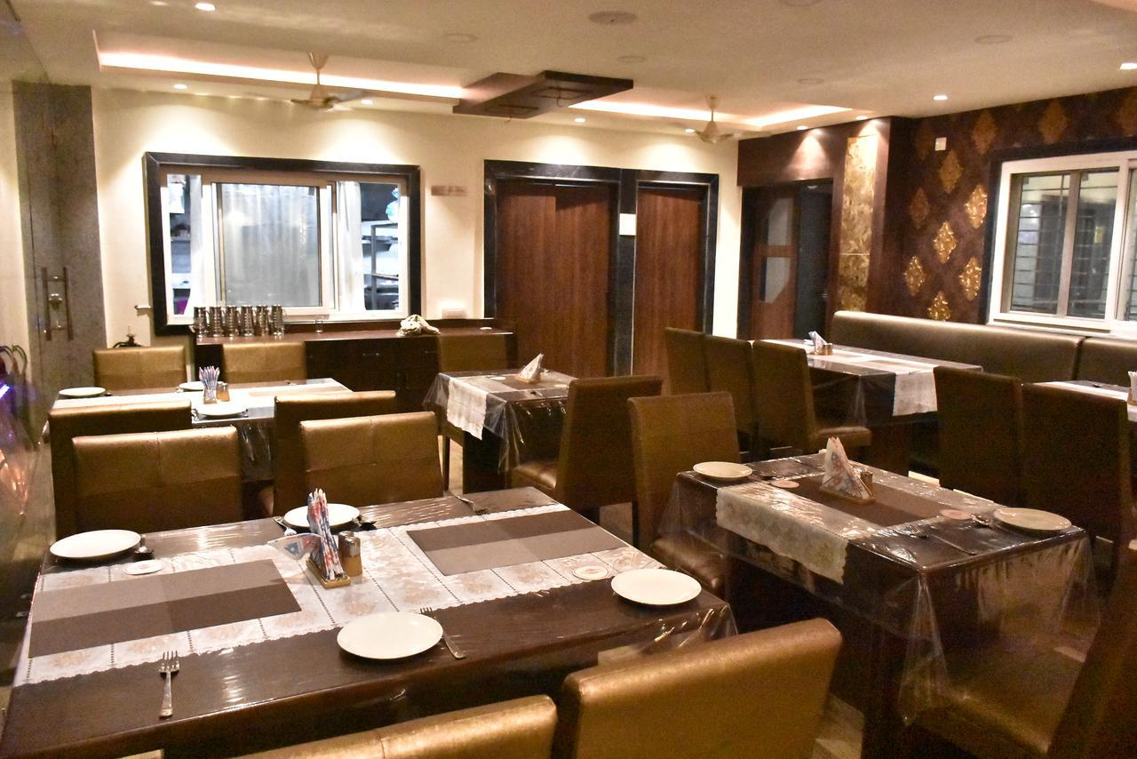 Hotel Daftari Palace Kishanganj Ngoại thất bức ảnh